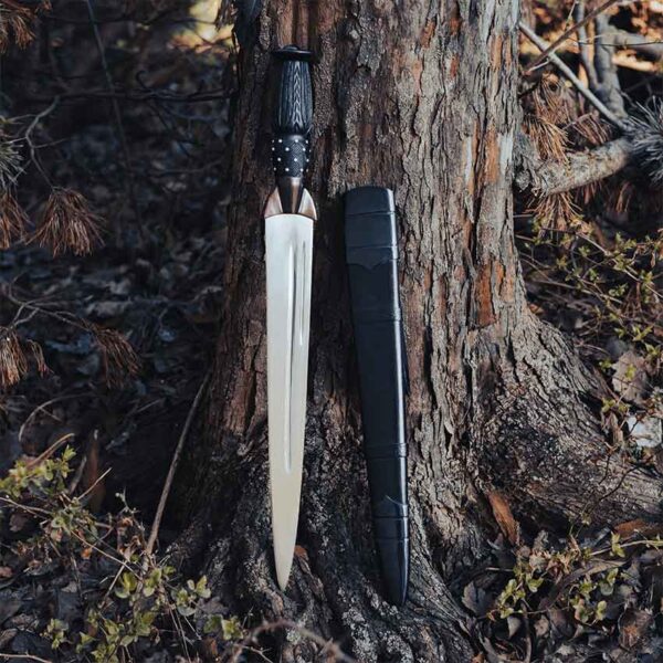 Scottish Dirk by Cold Steel