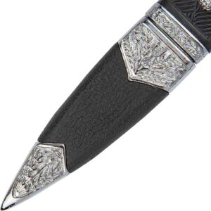 Green Gem Lion Sgian Dubh